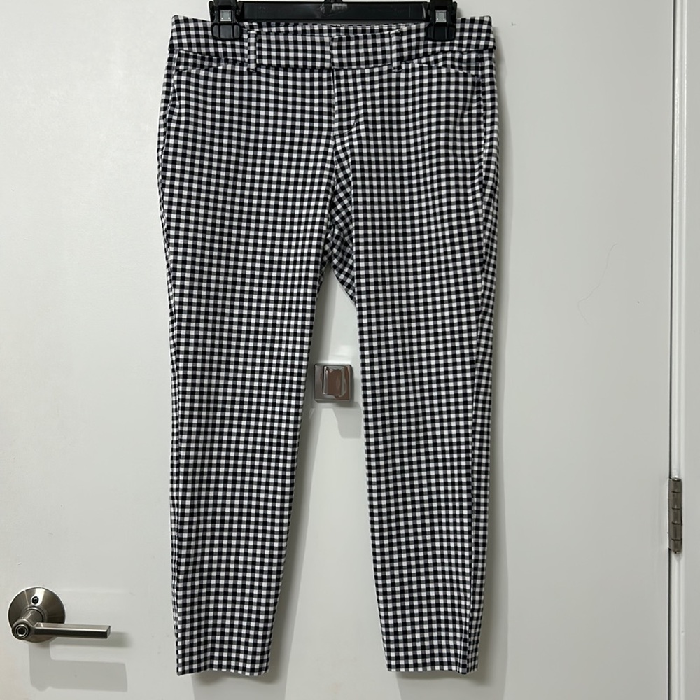 Old Navy pixie pant in Gingham, 8 petite